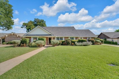 4412 Fiesta Cir E, Fort Worth, TX, 76133-5304 | Card Image