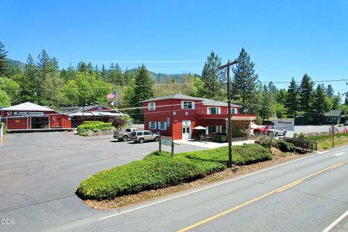 181 Upper Applegate Rd, Jacksonville, OR, 97530-9739 | Card Image