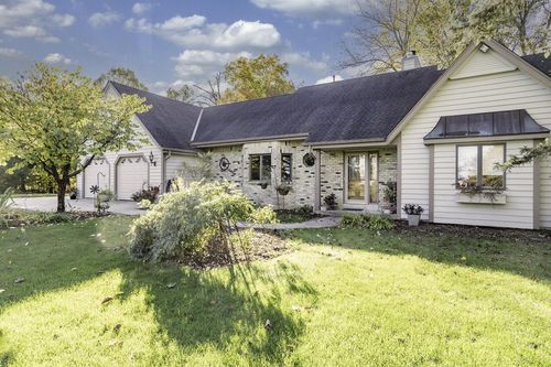 W243N7650 Hilltop Court, Lisbon, WI, 53089 | Card Image