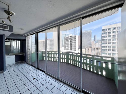 apt-1209-2016 Main St, Houston, TX, 77002-8854 | Card Image