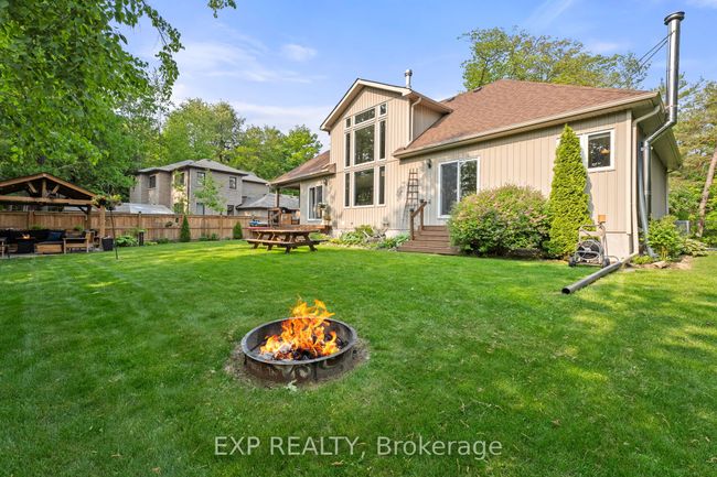 2 Birch Knoll Rd, House other with 5 bedrooms, 3 bathrooms and 5 parking in Sutton West ON | Image 6