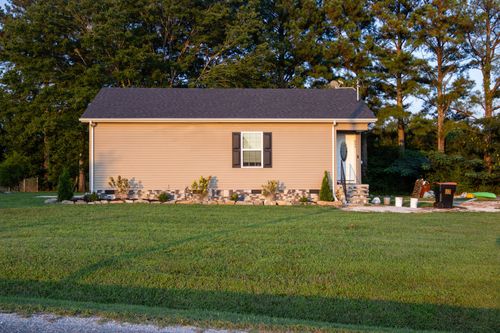 605 Mason Everette Rd, Belvidere, TN, 37306-2336 | Card Image