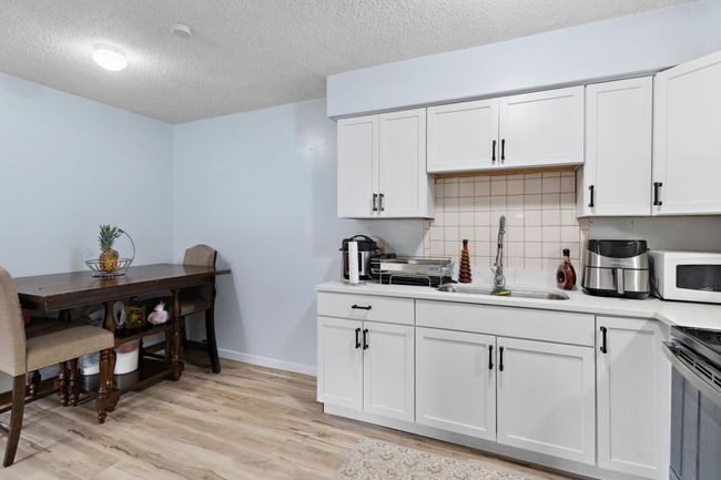 4421 Cinnamon Ridge Cir, Home with 3 bedrooms, 2 bathrooms and null parking in Eagan MN | Image 7