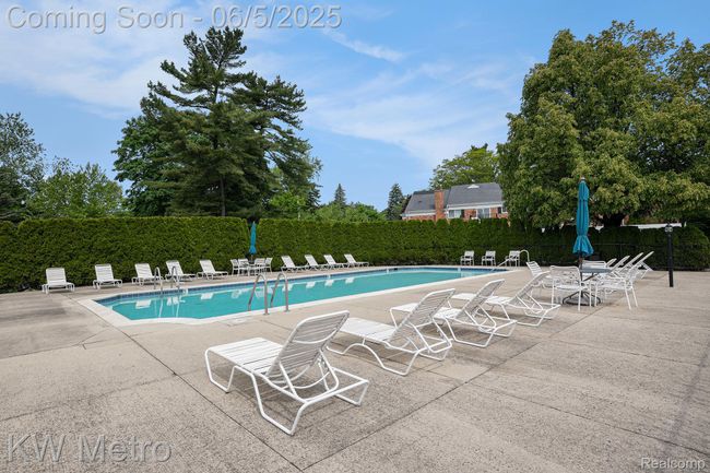 Community pool | Image 24
