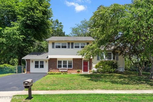 90 E Connecticut Concourse, Jackson, NJ, 08527-1433 | Card Image