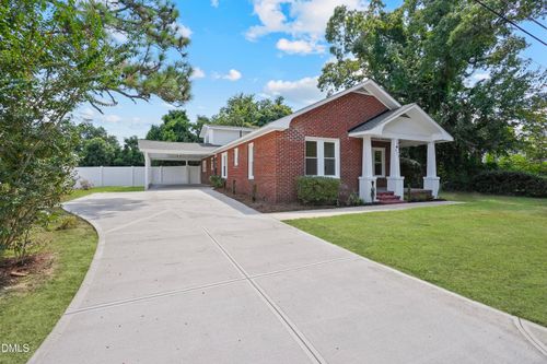 173 S Hardin St, Southern Pines, NC, 28387-4609 | Card Image