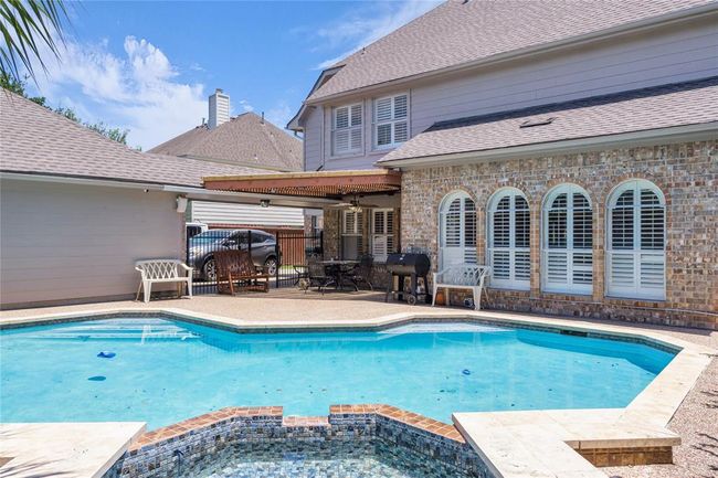 1414 Pine Meadow Ct, House other with 5 bedrooms, 4 bathrooms and 3 parking in Pearland TX | Image 25