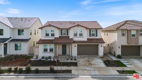 18130 Radiance Ln, Santa Clarita, CA, 91350-5897 | Card Image