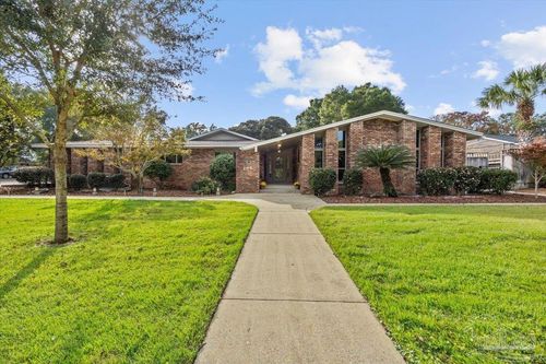 205 Silverthorn Rd, Gulf Breeze, FL, 32561-4361 | Card Image