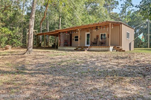 41 Ollie Reeves Rd, Perkinston, MS, 39573-3789 | Card Image