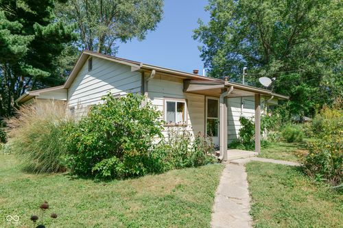 98 Bosstick Ave, Danville, IN, 46122-1642 | Card Image