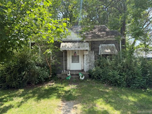 35233 Sheridan Street, Westland, MI, 48185 | Card Image