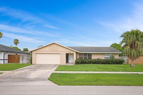 12129 Stratford St, Wellington, FL, 33414-5663 | Card Image