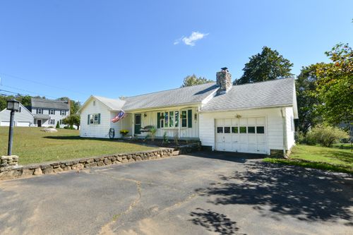 1 Blanchard Rd, Avon, CT, 06001-3123 | Card Image