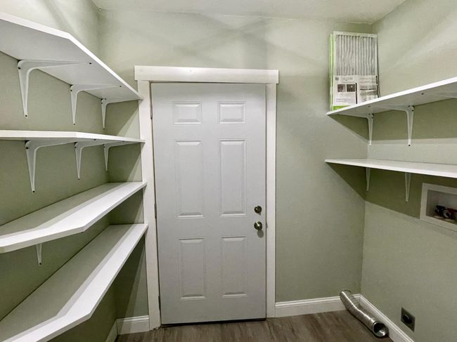 Laundry & Closet.jpeg | Image 17