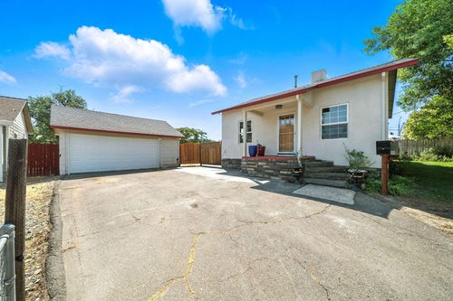 1635 Pleasant Street, Redding, CA, 96001 | Card Image