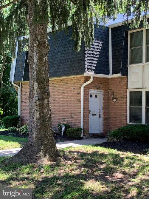 1066 Harbour Dr, PALMYRA, NJ, 08065-1212 | Card Image