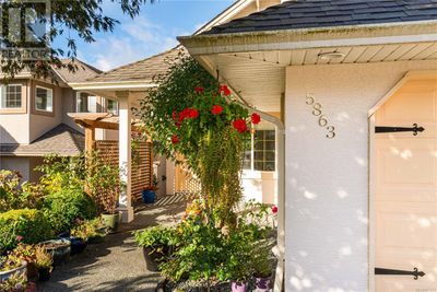 5863 Quarry Cres, House other with 4 bedrooms, 3 bathrooms and 2 parking in Nanaimo BC | Image 2