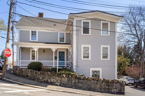 3-2 Commercial St, Marblehead, MA, 01945-3130 | Card Image