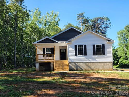 4-5900 Flamingo Dr, Conover, NC, 28613-7920 | Card Image