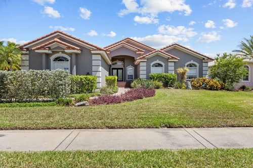 6402 Rubia Cir, APOLLO BEACH, FL, 33572-2916 | Card Image