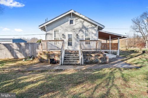 360 Boyd Ave, MARTINSBURG, WV, 25401-3420 | Card Image