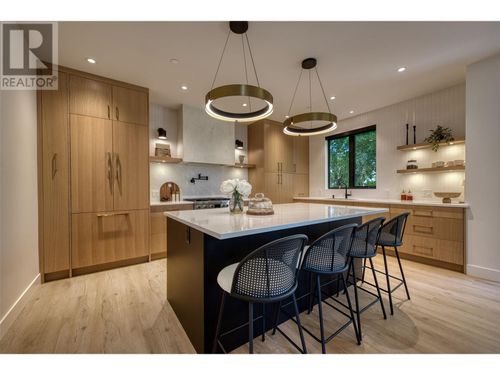 4-3010 Holland Rd, Kelowna, BC, V1W3P8 | Card Image