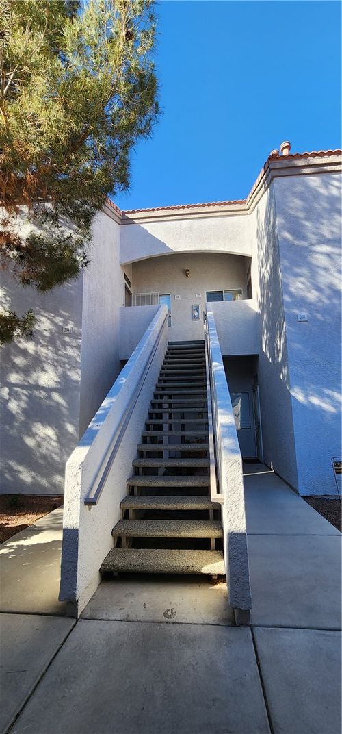 2124-700 Carnegie St, Henderson, NV, 89052-2685 | Card Image