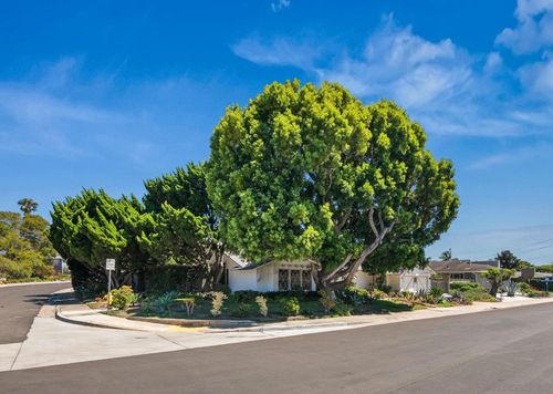 8925 Cliffridge Avenue, La Jolla, CA, 92037 | Card Image
