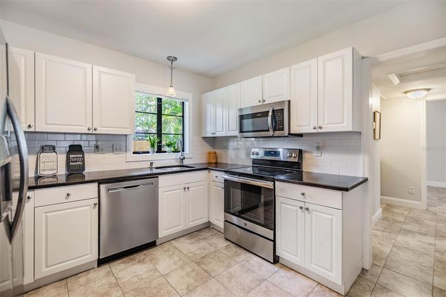 201 W Alva St, House other with 3 bedrooms, 2 bathrooms and null parking in TAMPA FL | Image 10