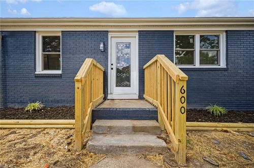 600 Mooney Rd Drive, Chesapeake, VA, 23325 | Card Image