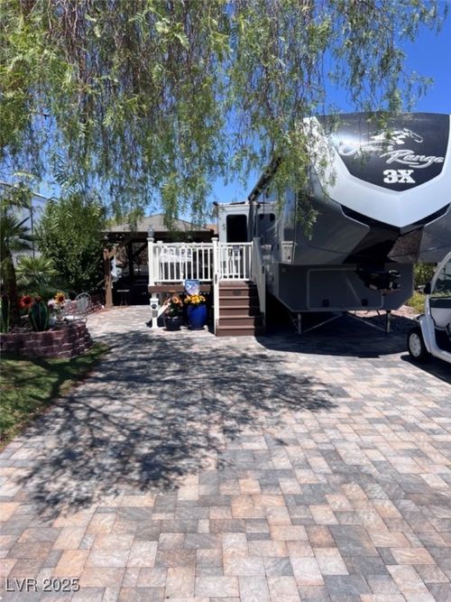 206-875 Oriole Way, Boulder City, NV, 89005 | Card Image