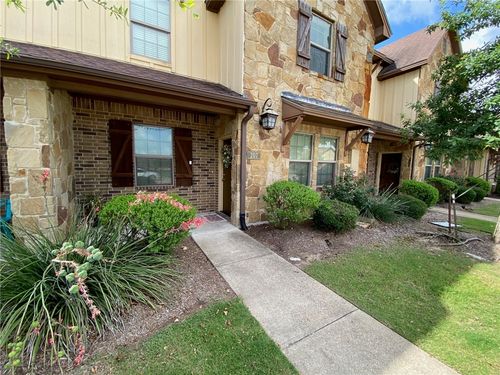 207 Capps Dr, College Station, TX, 77845-6469 | Card Image