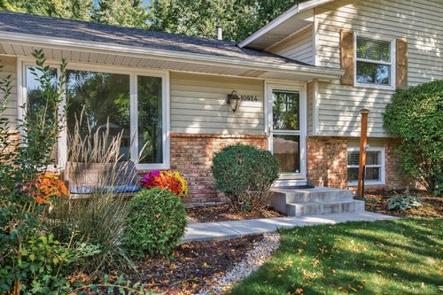 10924 101st Pl N, Maple Grove, MN, 55369-3422 | Card Image