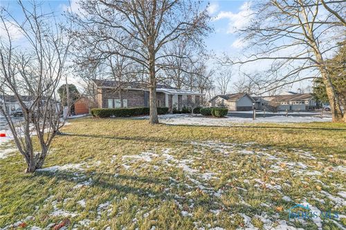 17716 W River Road, Bowling Green, OH, 43402 | Card Image