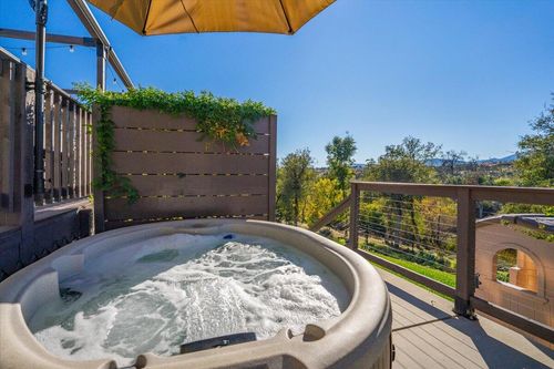 1384 Spinnaker Dr, Redding, CA, 96003-5314 | Card Image