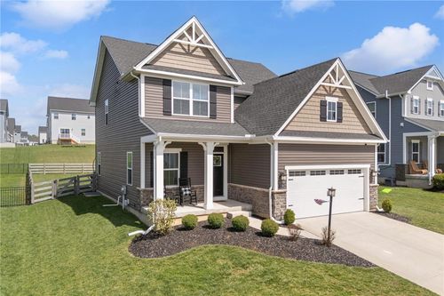 2790 Pebble Stone Trl, Xenia, OH, 45385-7579 | Card Image