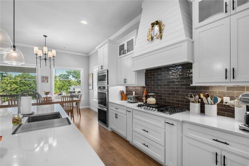 702 Valley Ln, Elm Springs, AR, 72762-5291 | Card Image