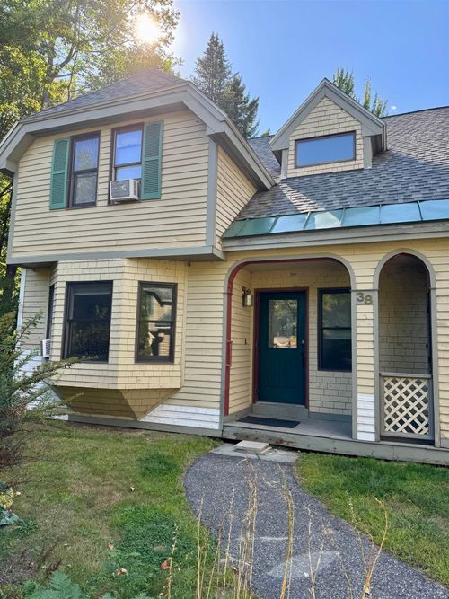 38-338 Longfellow Dr, Bethlehem, NH, 03574-4516 | Card Image