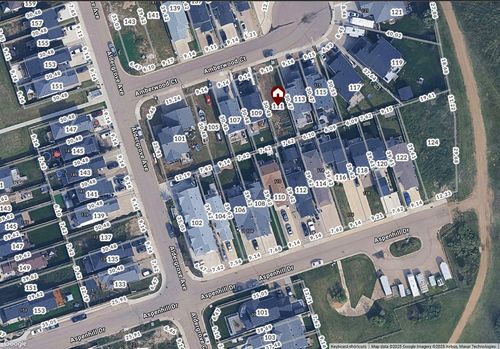 111 Amberwood Crt, Fort Mcmurray, AB, T9J1E3 | Card Image
