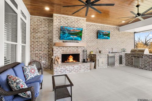 13105 Oakbourne Ave, Geismar, LA, 70734-3184 | Card Image