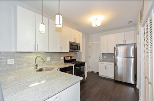 apt-3r-1433 Cleaver St, Chicago, IL, 60642-7026 | Card Image