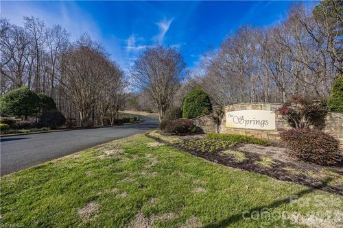 2066 Sierra Trace Rd, Denton, NC, 27239-7268 | Card Image