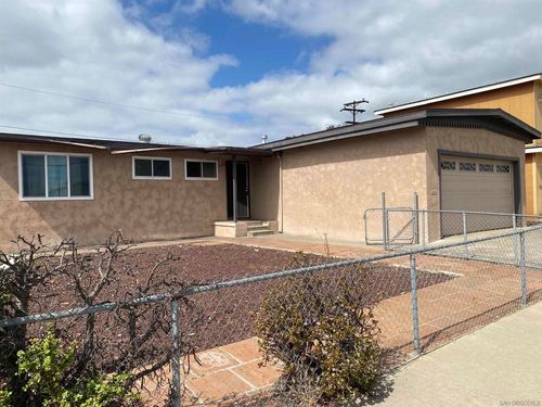 5002 Dubois Dr, San Diego, CA, 92117-1922 | Card Image