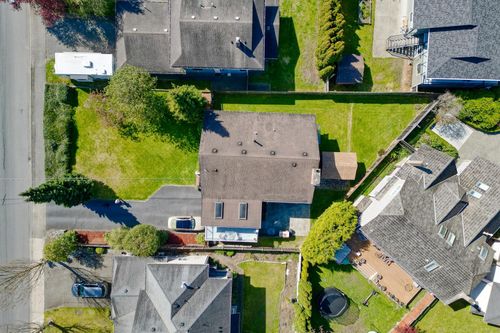 5551 4 Ave, Delta, BC, V4M1H2 | Card Image