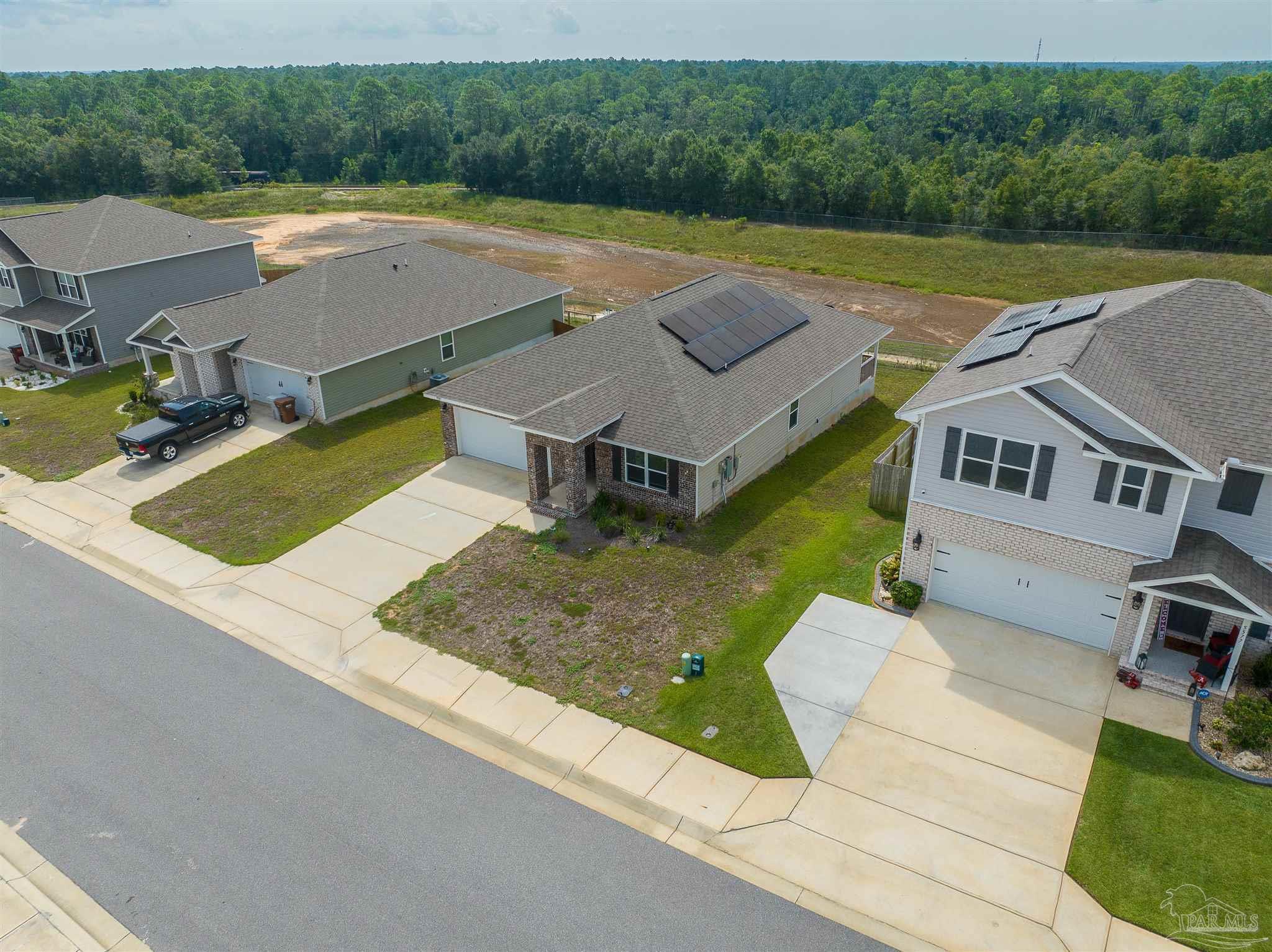 Guinevere Ln, Milton, FL 32583