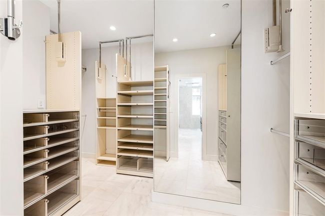 Programme Martin designed primary closet. | Image 25