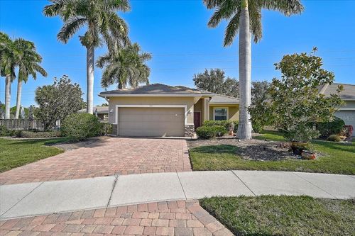 9815 Nostalgia Pl, Englewood, FL, 34223-6338 | Card Image