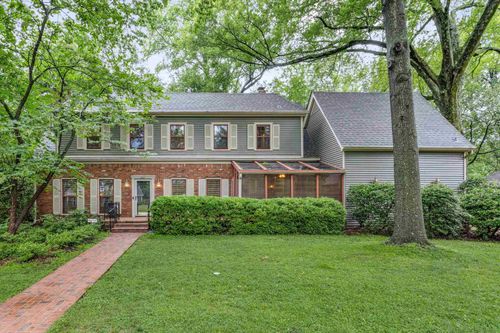 5481 Valleybrook Cv, Memphis, TN, 38120-2813 | Card Image