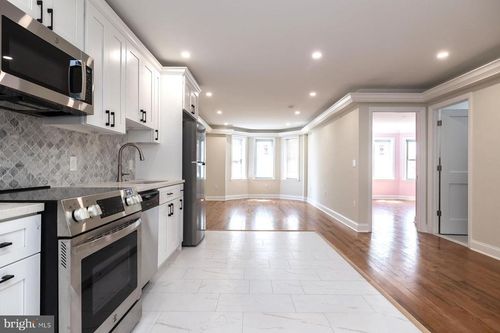 693 Haddon Ave, COLLINGSWOOD, NJ, 08108-3722 | Card Image